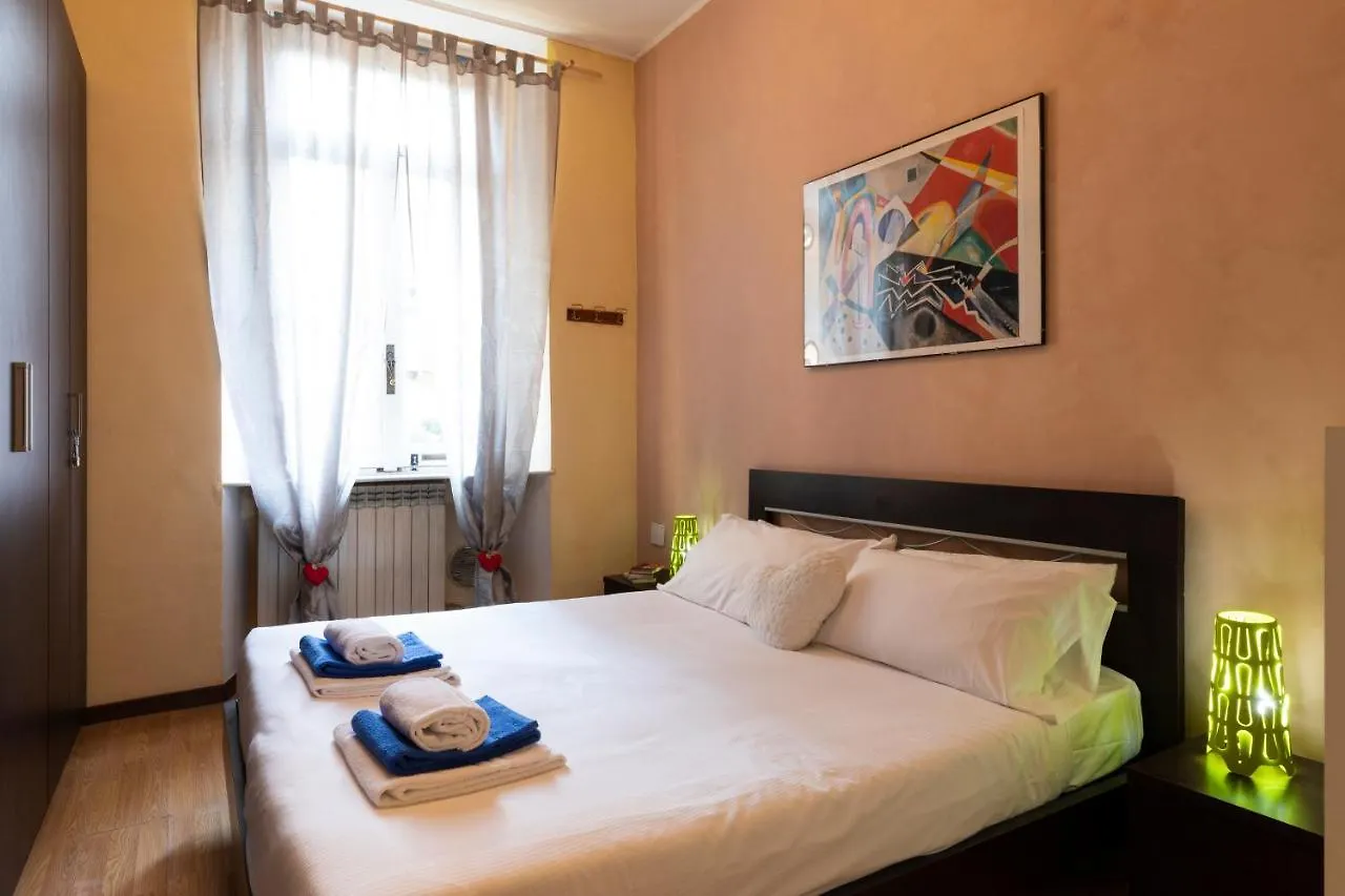 Lägenhet Colorful Porta Romana Milano